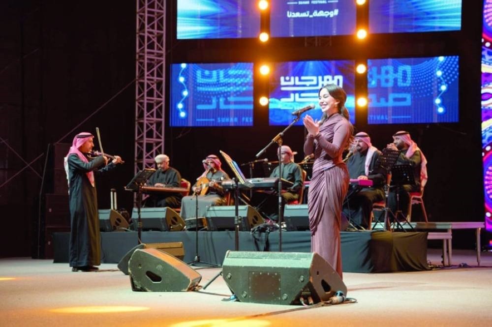 أريام تعيد وهج الأغنية الخليجية على مسرح مهرجان صحار 
